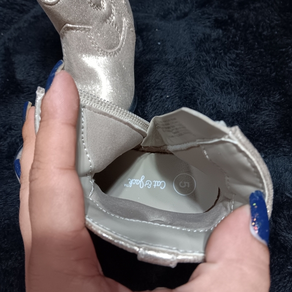 NWOT Cat&Jack little girls size 5 gold boots - Picture 5 of 5